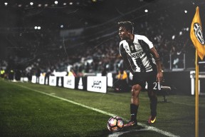 罗斯·范奥特尔戴克蝶泳冲刺抢眼