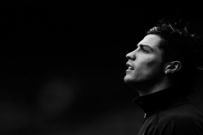 巴黎遭遇欧冠惨败，梅开二度的迪亚斯让拜仁奏凯，欧冠_巴黎淘汰拜仁晋级四强