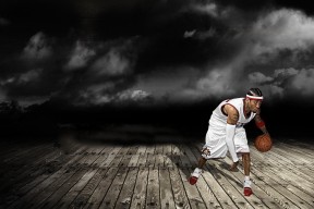 巴尔：他在全黑队中场的稳定发挥让球队的进攻和防守形成完美平衡