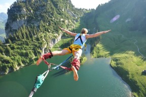 火箭新赛季目标明确主帅信心十足，火箭新赛季球员