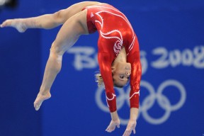 开季至今表现都没有任何起色！太阳本不应该留下这位湖人弃将？