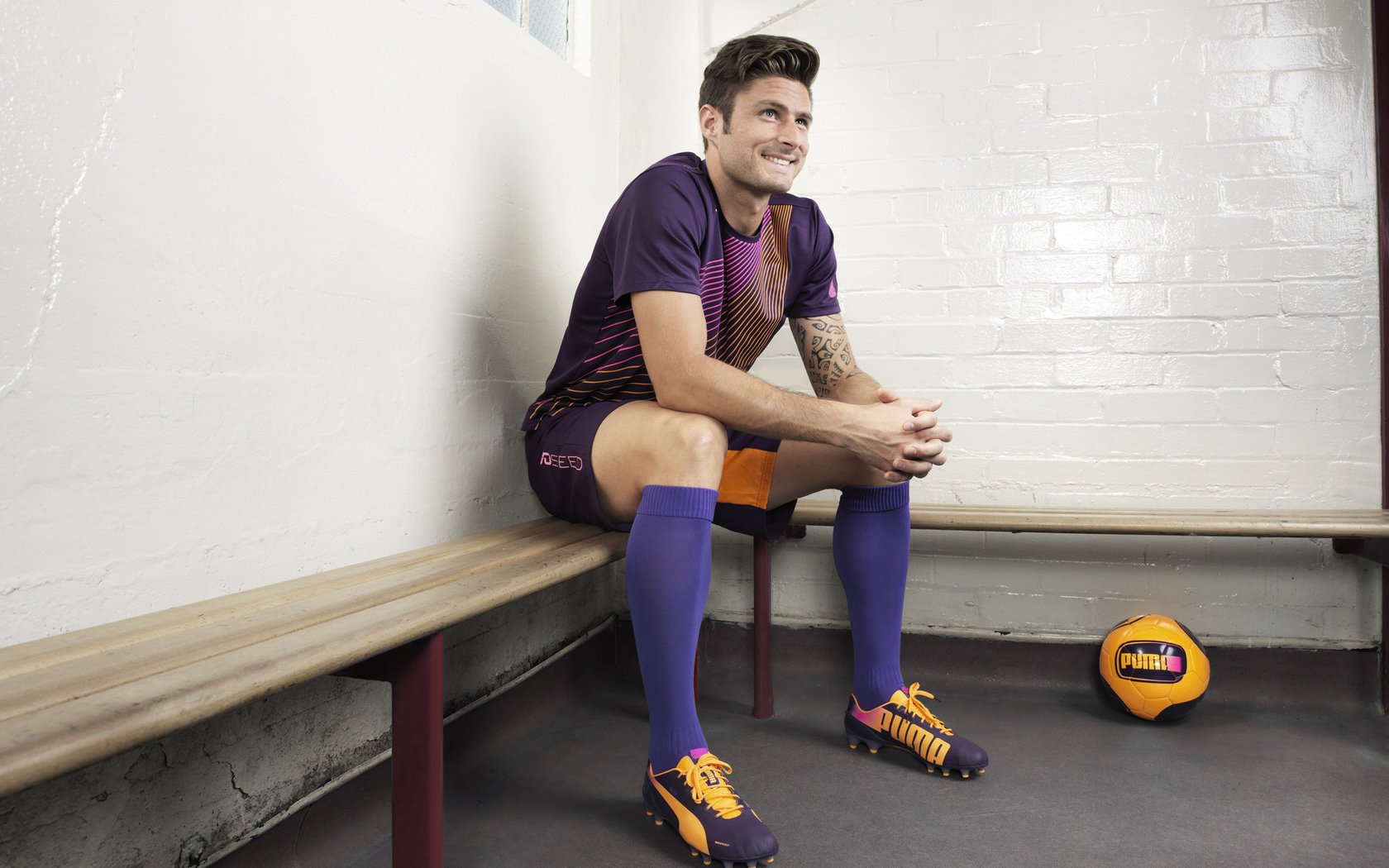 逆境逆转：英雄队伍的荣耀时刻！，逆境造英雄